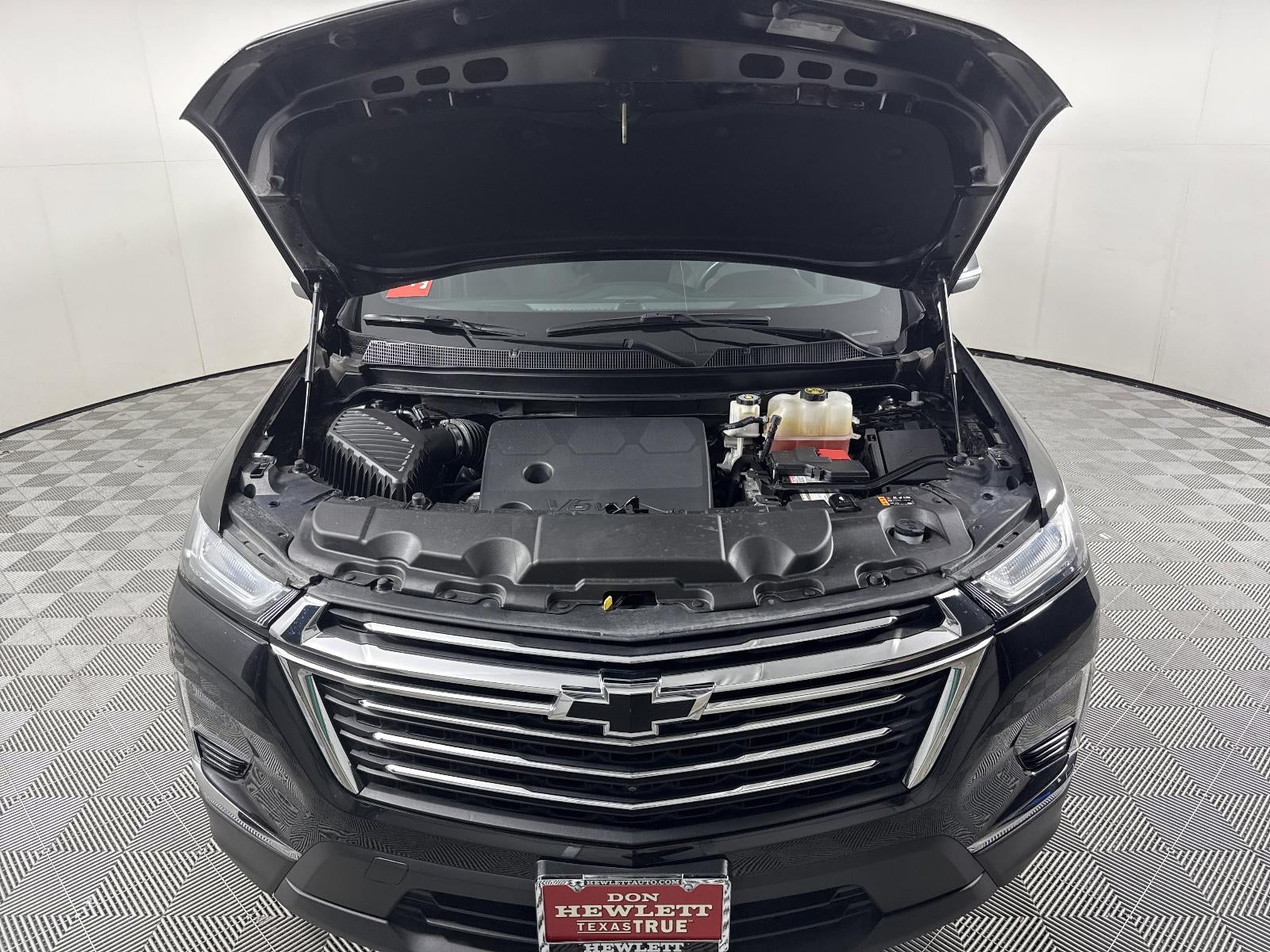 2022 Chevrolet Traverse LT Cloth