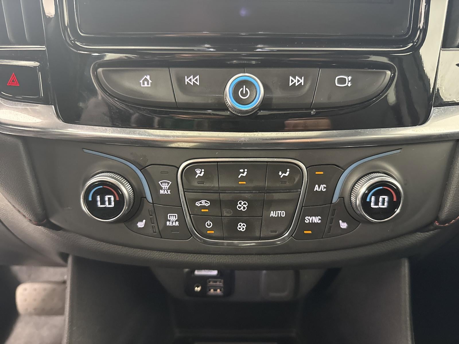 2023 Chevrolet Traverse RS