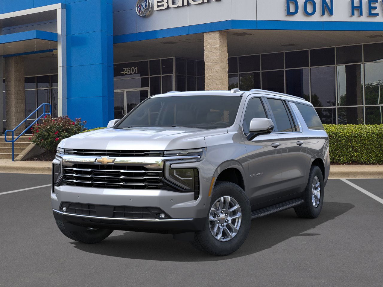 2026 Chevrolet Suburban LT