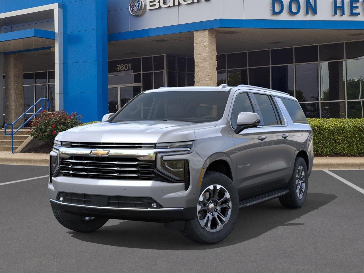 2026 Chevrolet Suburban LT