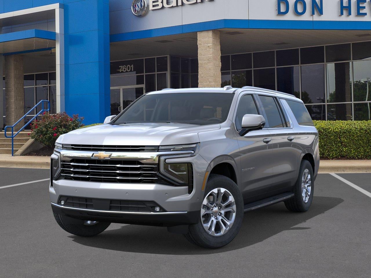2026 Chevrolet Suburban LT