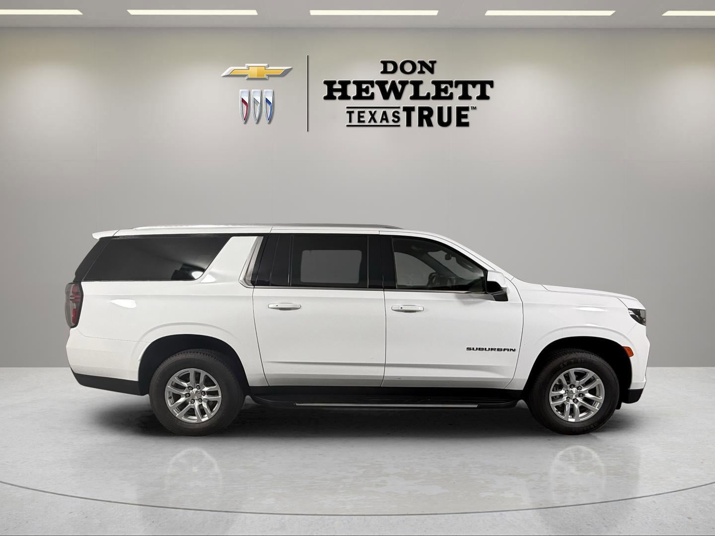 2024 Chevrolet Suburban LT
