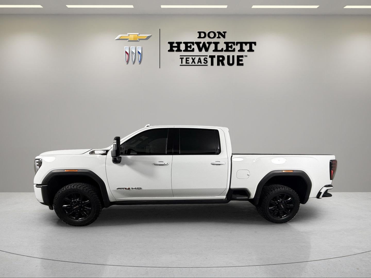 2025 GMC Sierra 3500 HD AT4