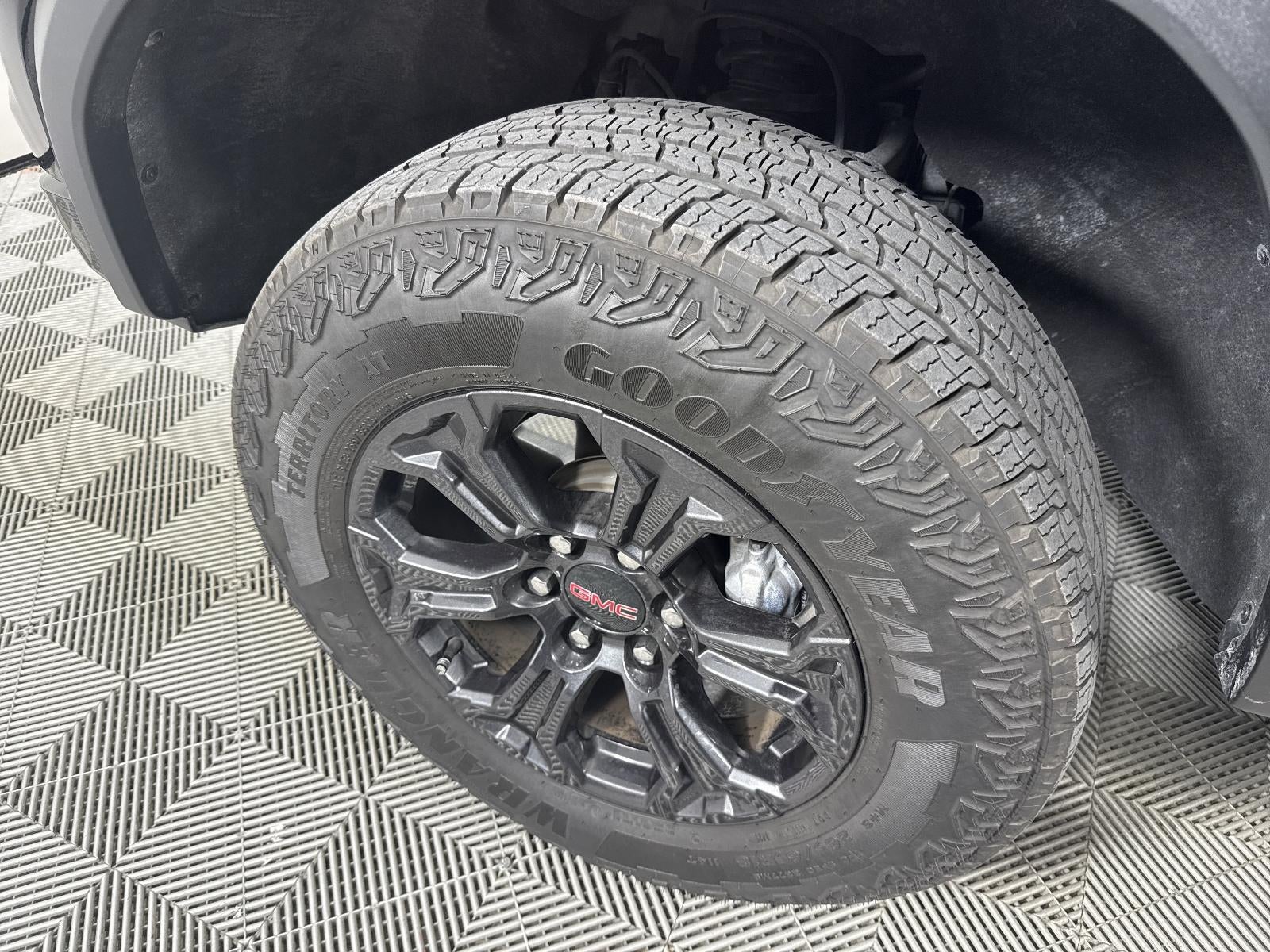 2025 GMC Canyon Elevation