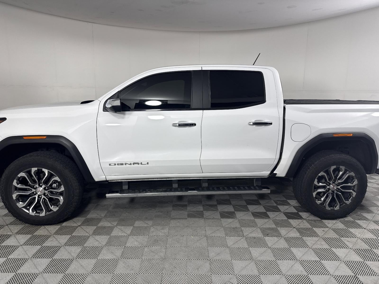 2024 GMC Canyon Denali