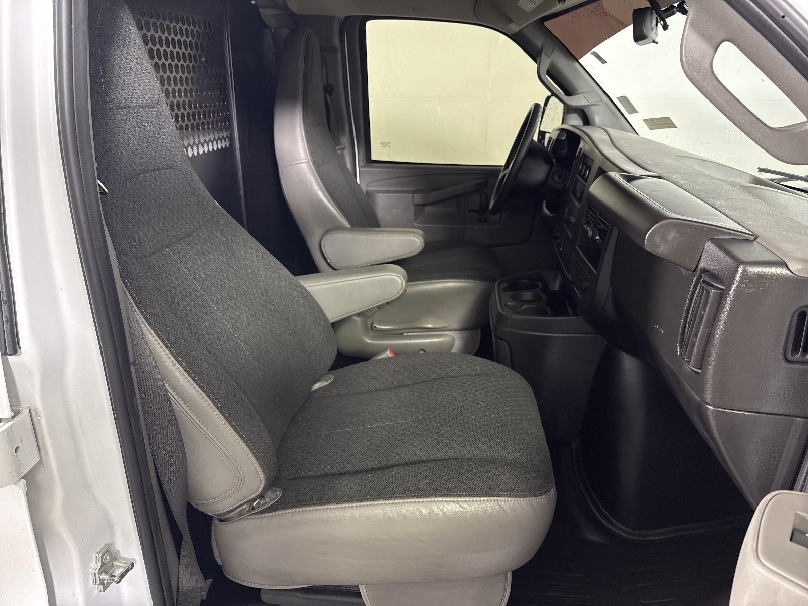 2024 GMC Savana Cargo 2500 Work Van