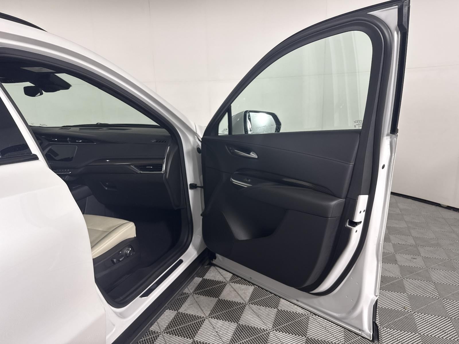 2023 Cadillac XT4 FWD Sport