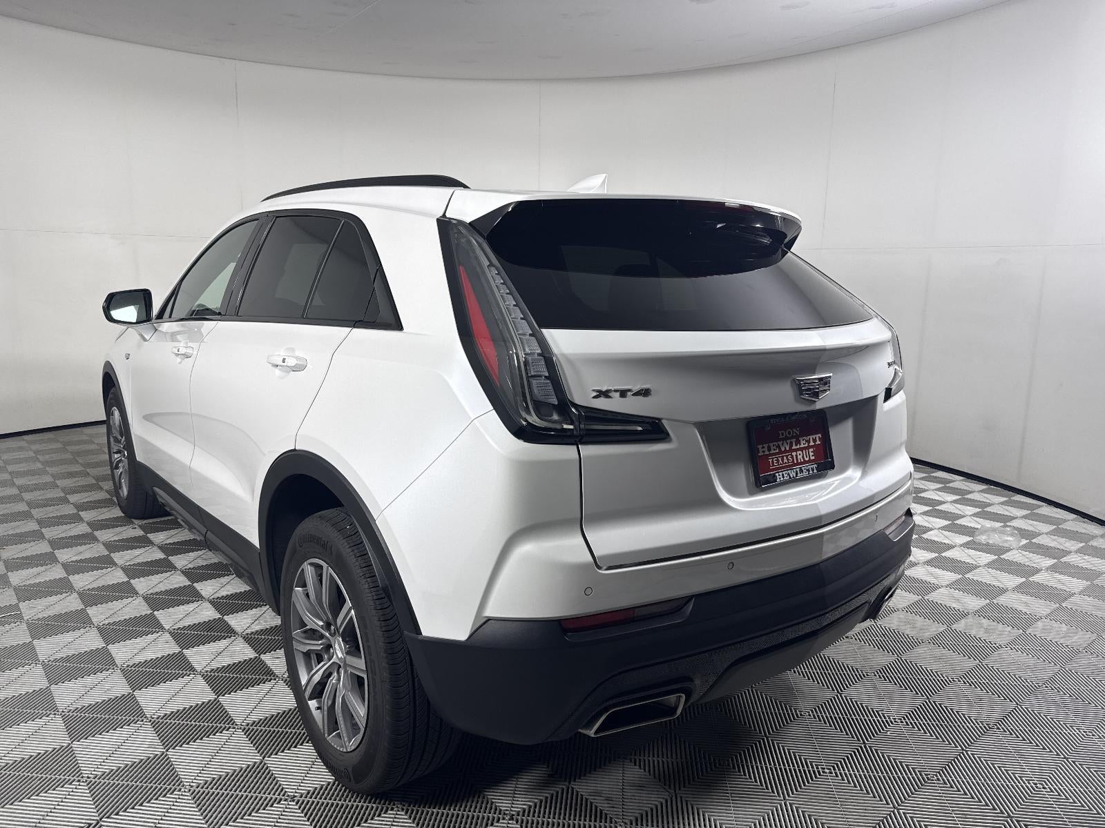 2023 Cadillac XT4 FWD Sport