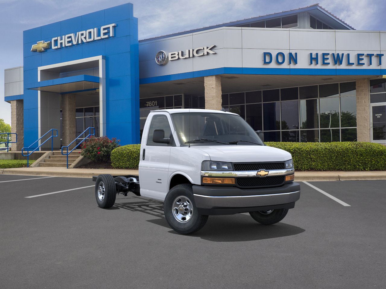 2025 Chevrolet Express Cutaway 3500 1WT