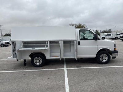 2025 Chevrolet Express Cutaway 3500 1WT