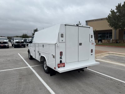 2025 Chevrolet Express Cutaway 3500 1WT