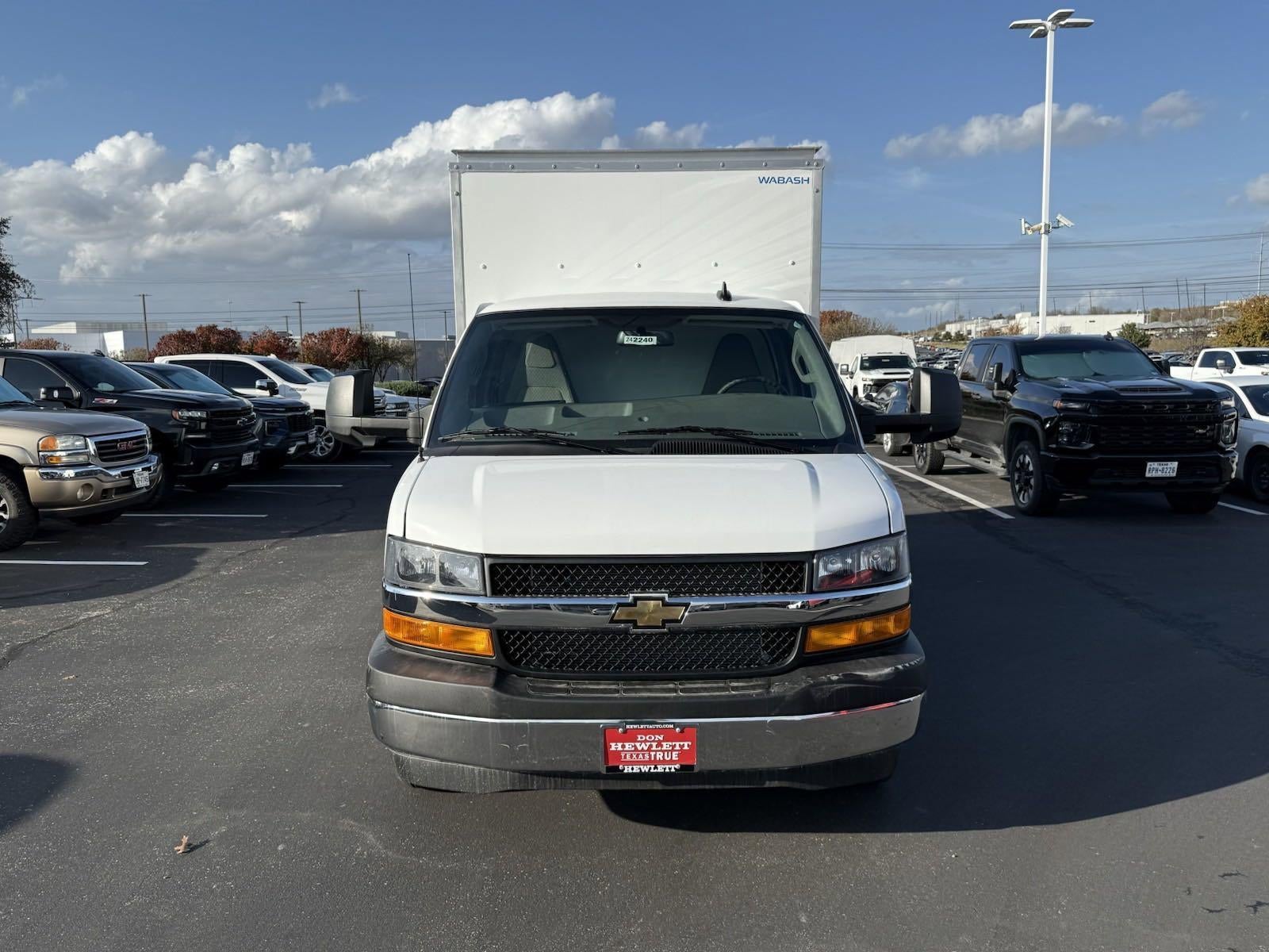 2024 Chevrolet Express Cutaway 3500 1WT