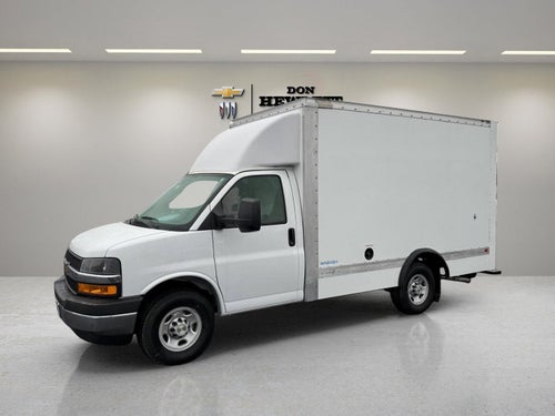 2024 Chevrolet Express Cutaway 3500 1WT