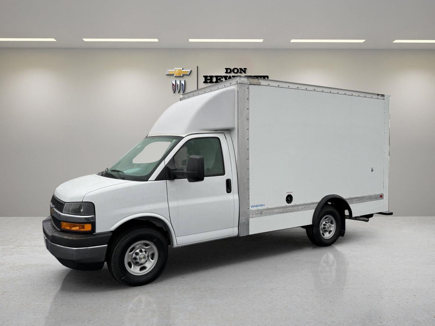 2024 Chevrolet Express Cutaway 3500 1WT