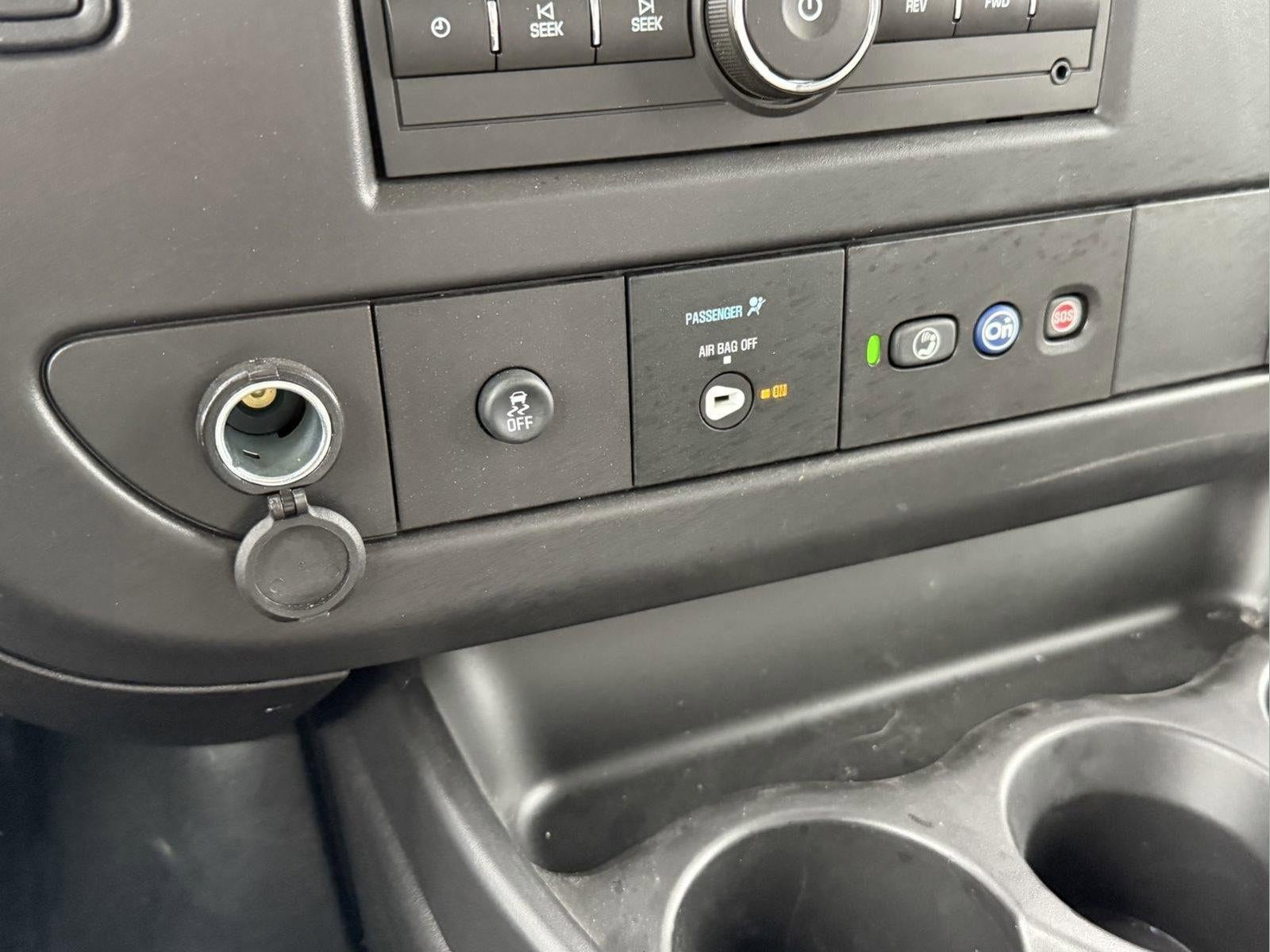 2024 Chevrolet Express Cutaway 3500 1WT