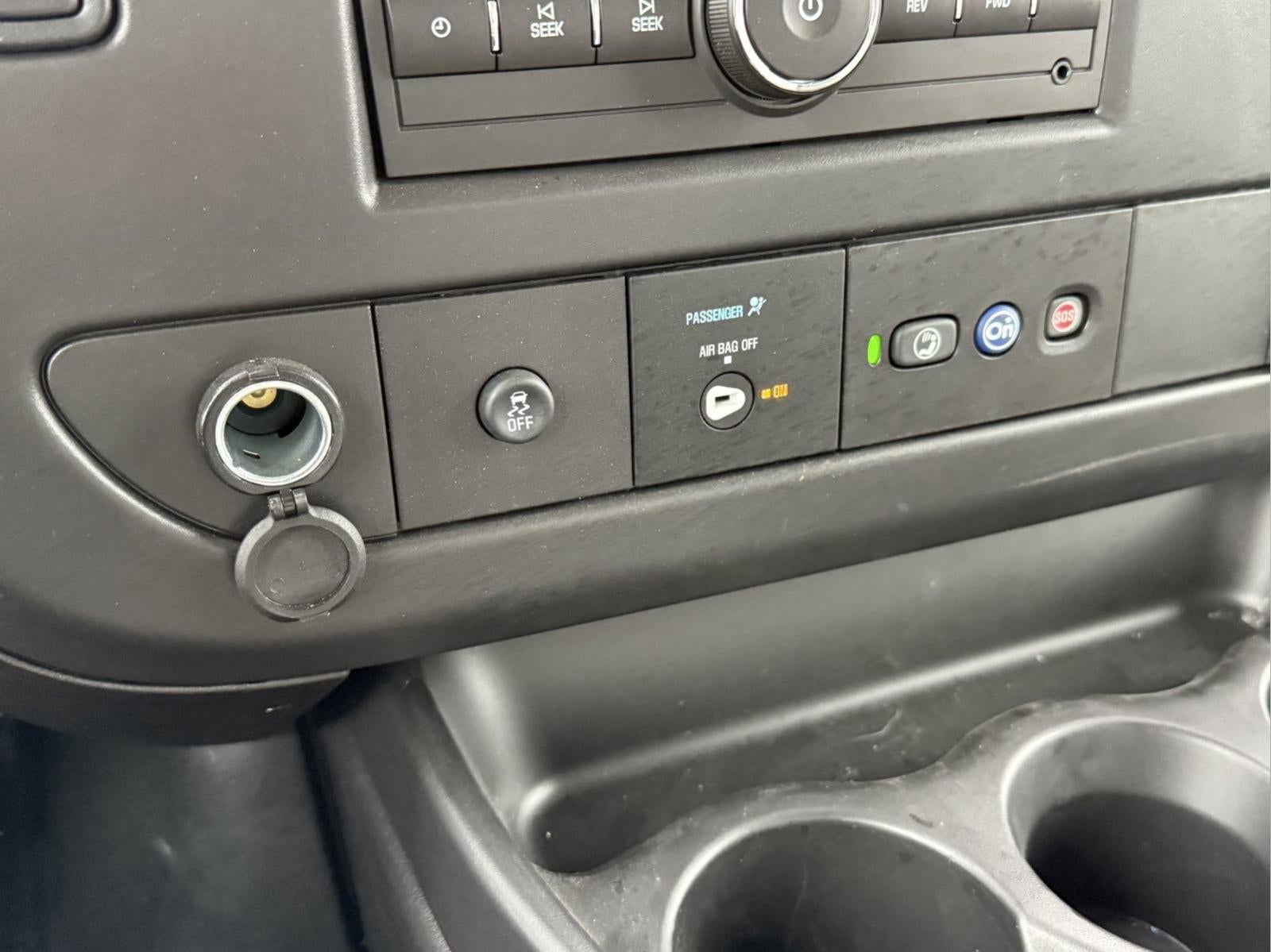 2024 Chevrolet Express Cutaway 3500 1WT