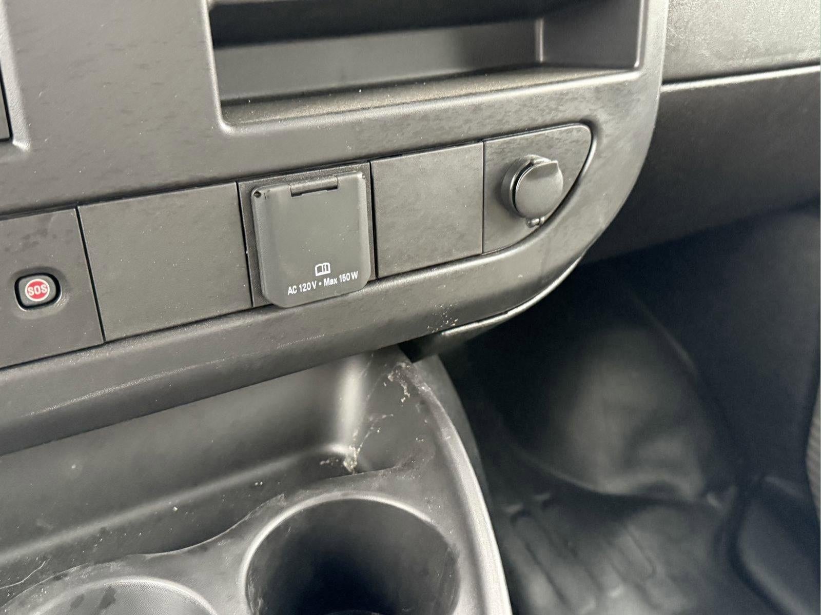 2024 Chevrolet Express Cutaway 3500 1WT