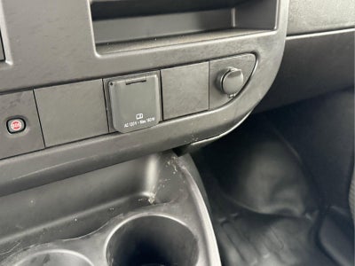2024 Chevrolet Express Cutaway 3500 1WT