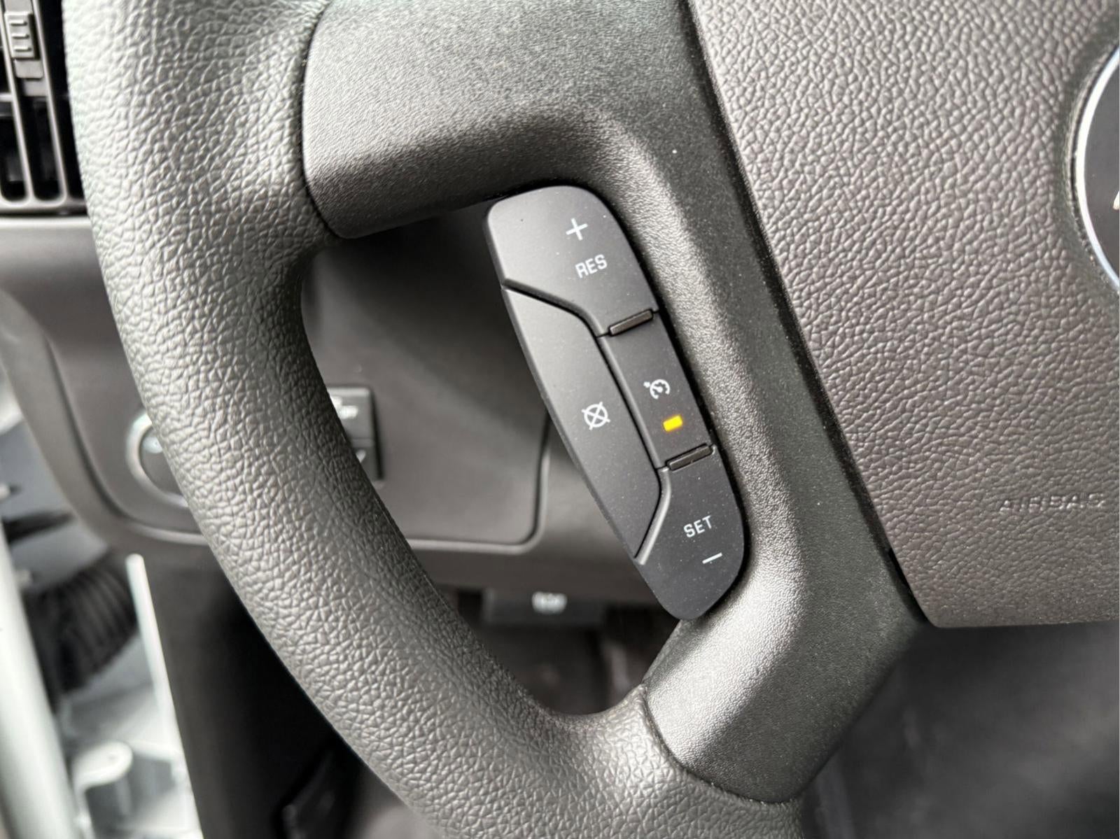 2024 Chevrolet Express Cutaway 3500 1WT