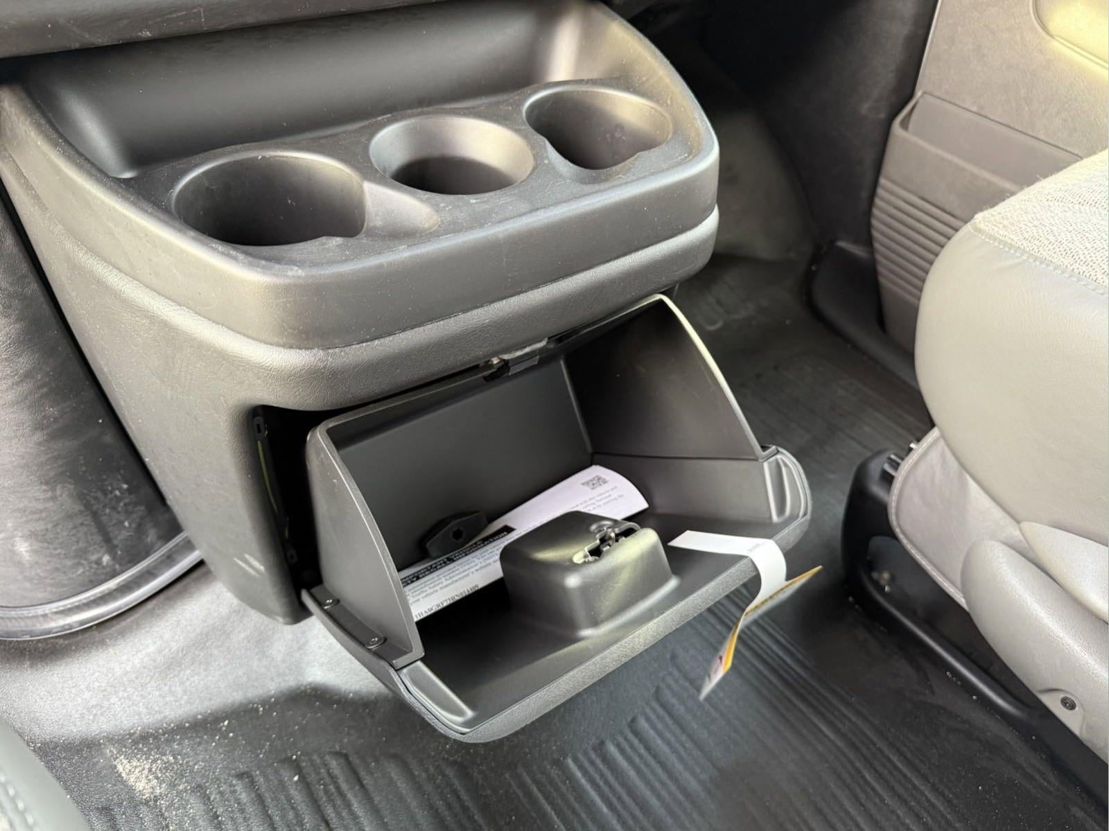 2024 Chevrolet Express Cutaway 3500 1WT