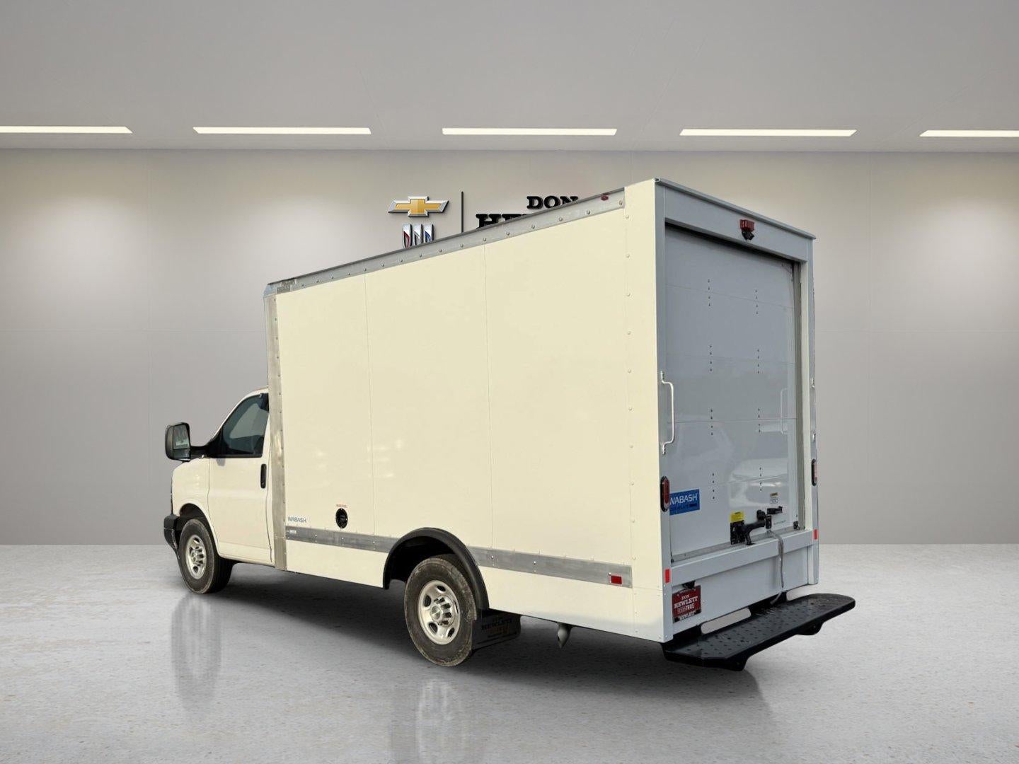 2024 Chevrolet Express Cutaway 3500 1WT