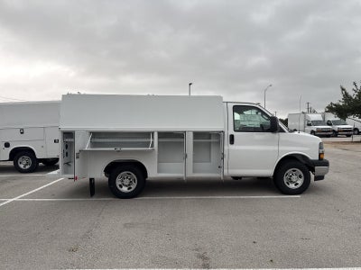 2025 Chevrolet Express Cutaway 3500 1WT