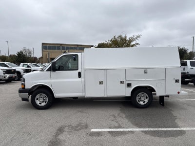 2025 Chevrolet Express Cutaway 3500 1WT