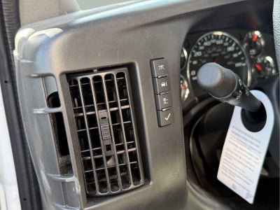 2024 Chevrolet Express Cutaway 3500 1WT