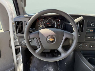 2024 Chevrolet Express Cutaway 3500 1WT