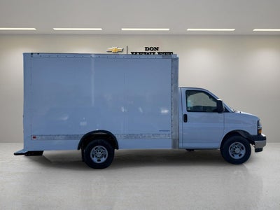 2024 Chevrolet Express Cutaway 3500 1WT