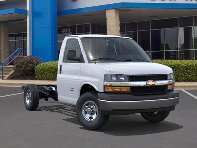 2025 Chevrolet Express Cutaway 3500 1WT