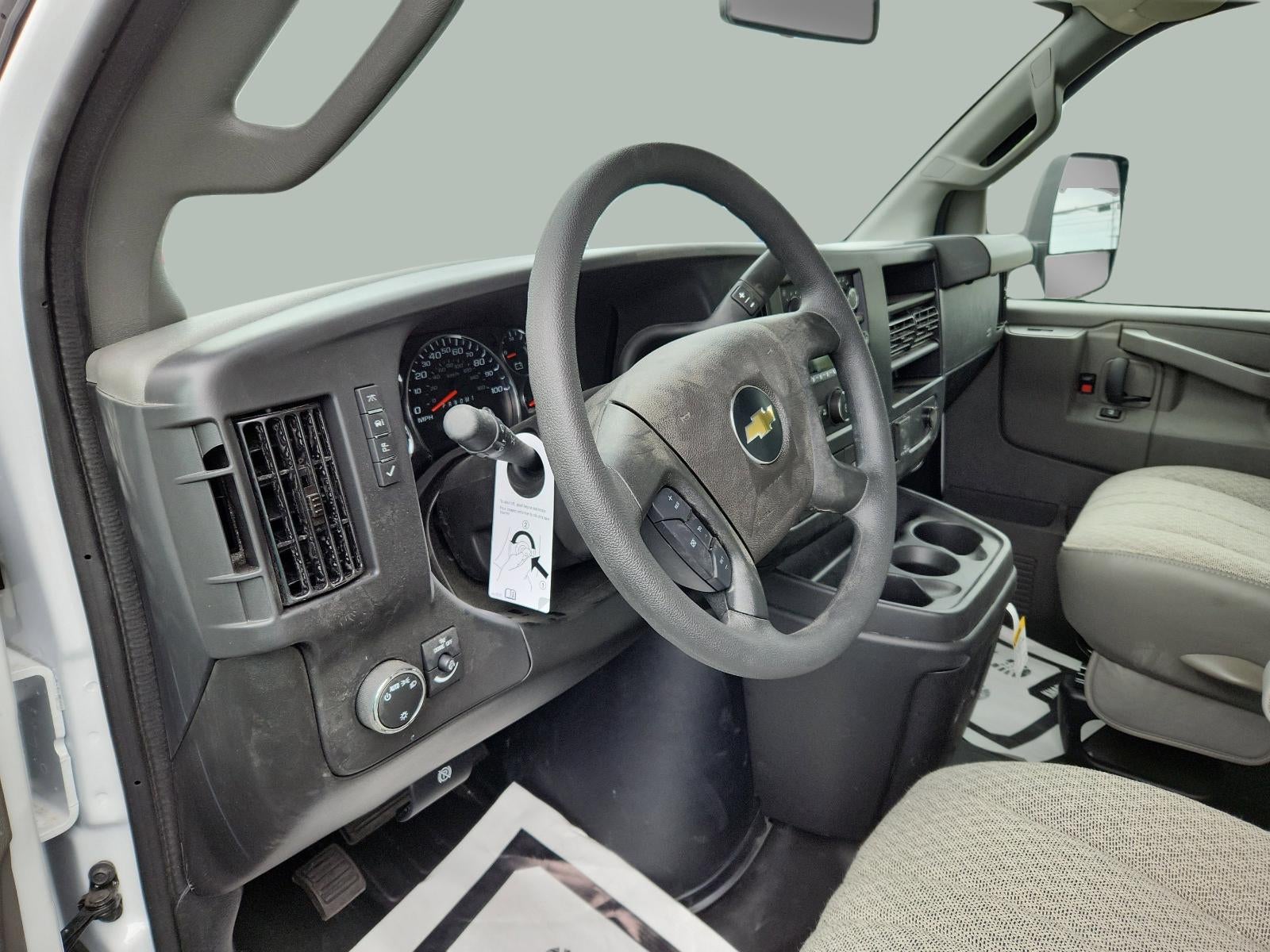 2025 Chevrolet Express Cutaway 4500 2WT
