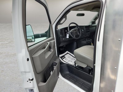 2025 Chevrolet Express Cutaway 4500 2WT