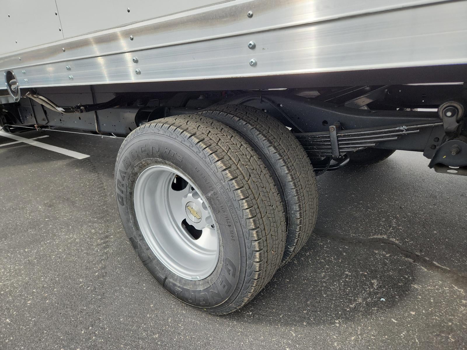 2025 Chevrolet Express Cutaway 4500 2WT