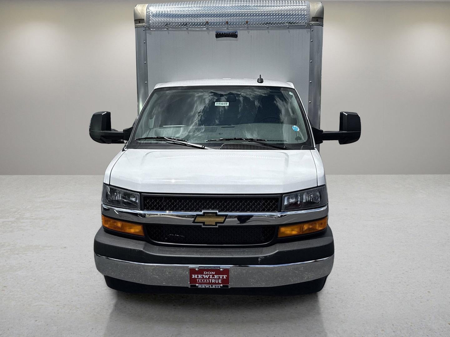 2025 Chevrolet Express Cutaway 4500 2WT