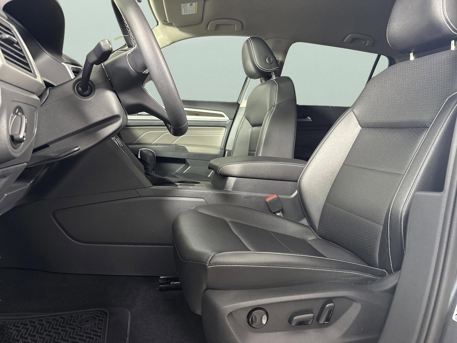 2023 Volkswagen Atlas 2.0T SE