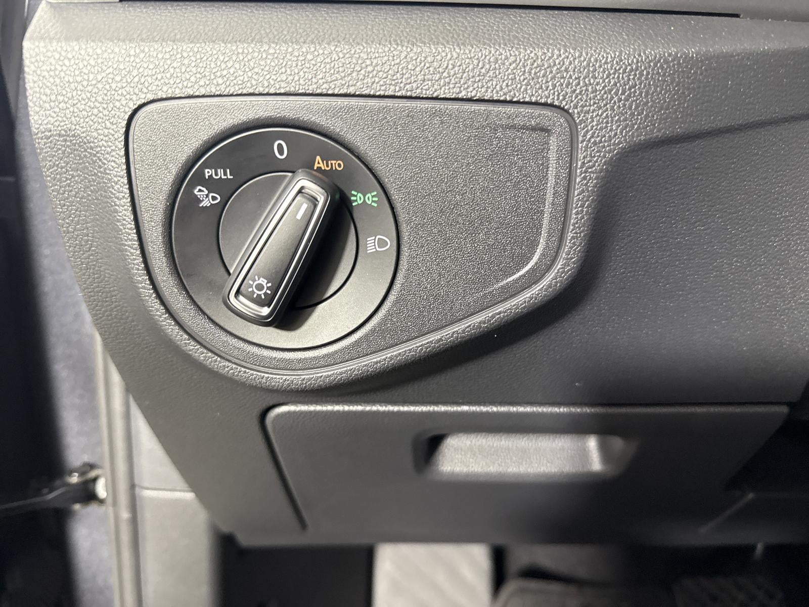 2023 Volkswagen Atlas 2.0T SE