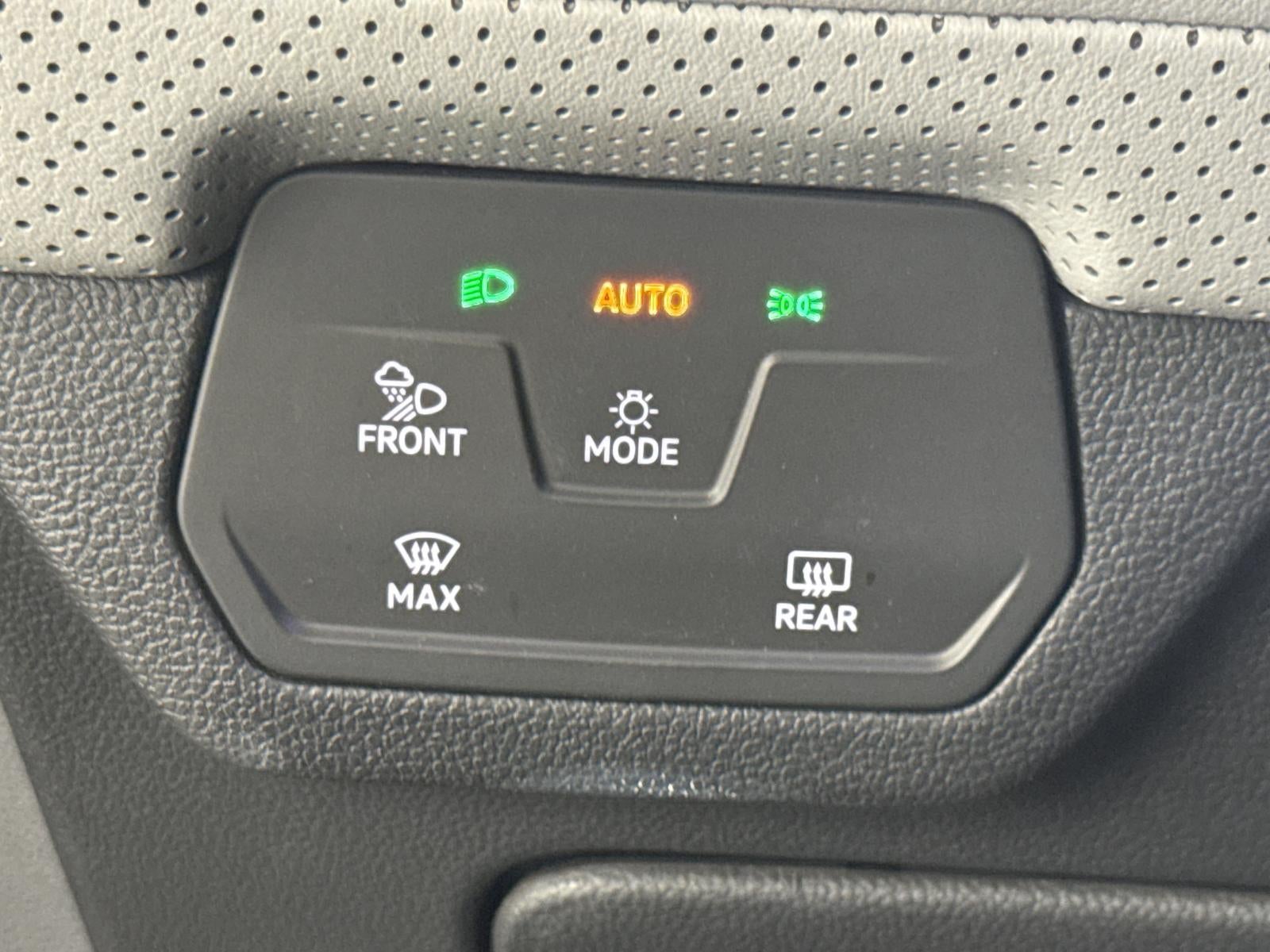 2024 Volkswagen Atlas 2.0T Peak Edition SEL