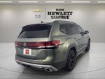 2024 Volkswagen Atlas 2.0T Peak Edition SEL