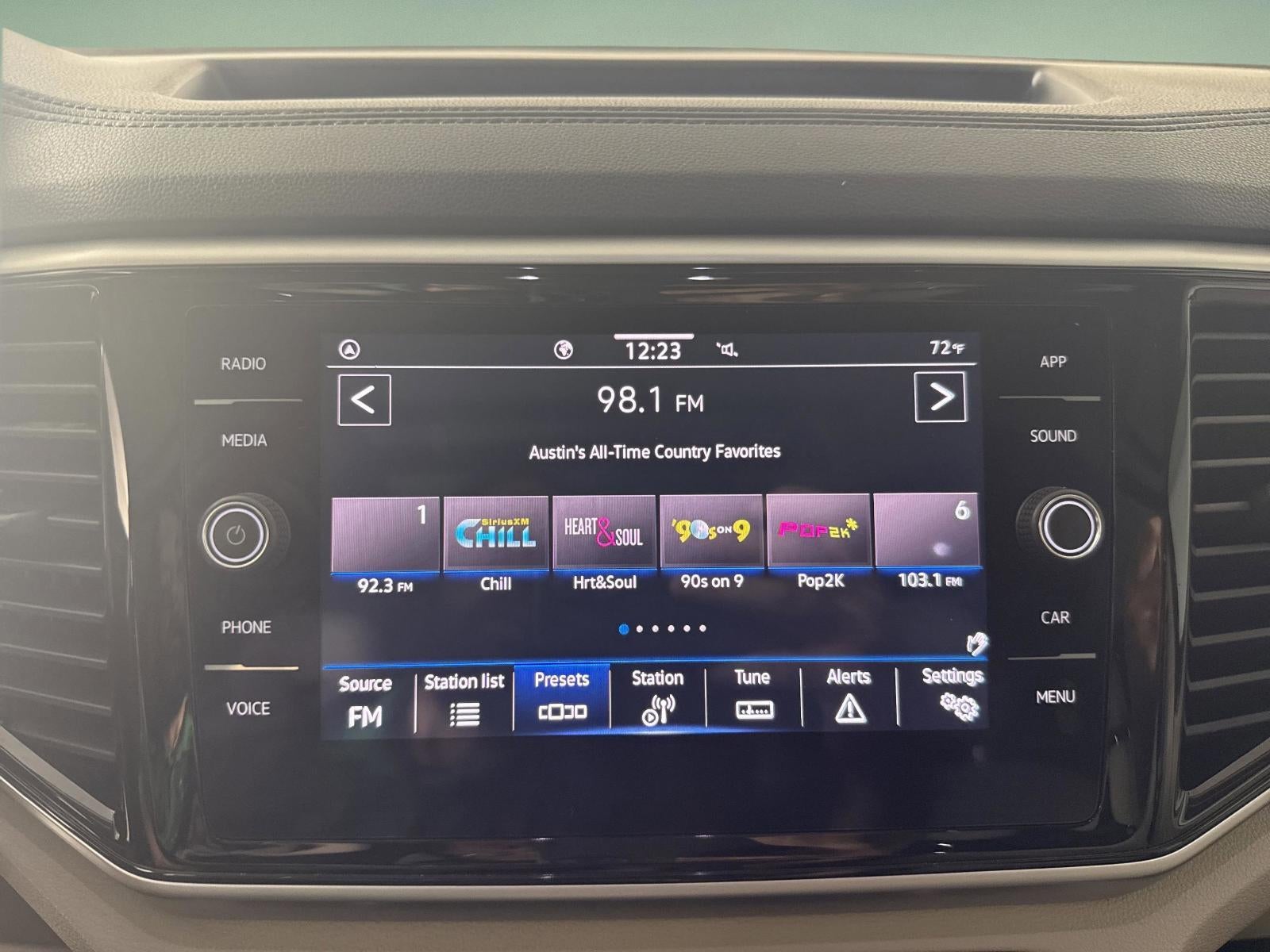 2023 Volkswagen Atlas 2.0T SE w/Technology