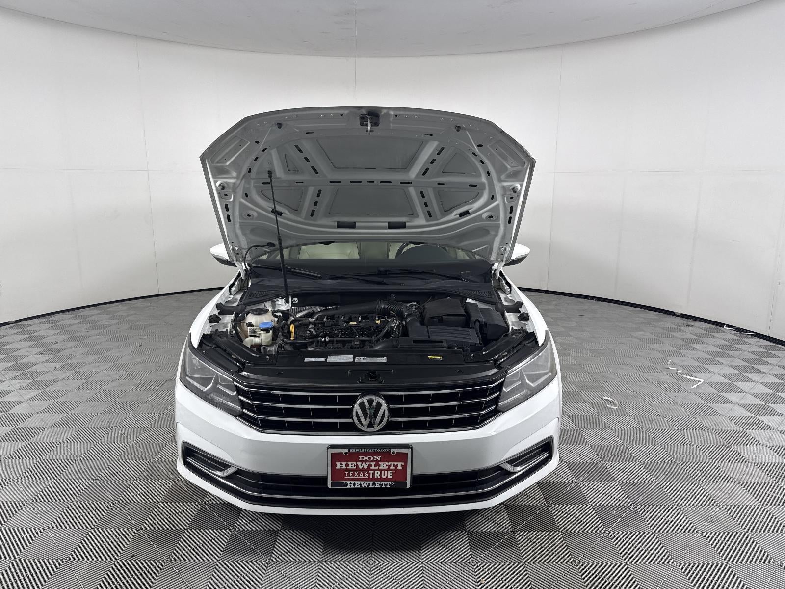 2018 Volkswagen Passat 2.0T SE