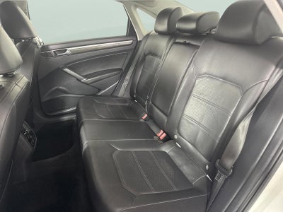 2016 Volkswagen Passat 1.8T SE