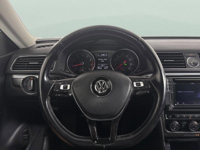 2016 Volkswagen Passat 1.8T SE