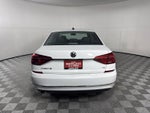 2016 Volkswagen Passat 1.8T SE