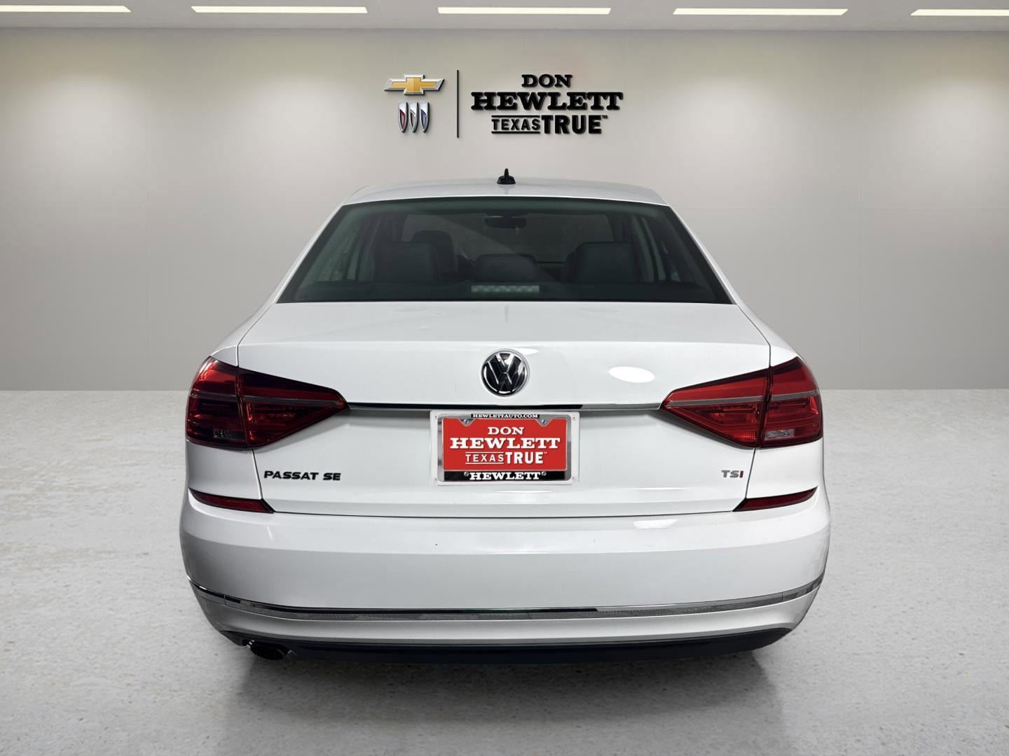 2016 Volkswagen Passat 1.8T SE
