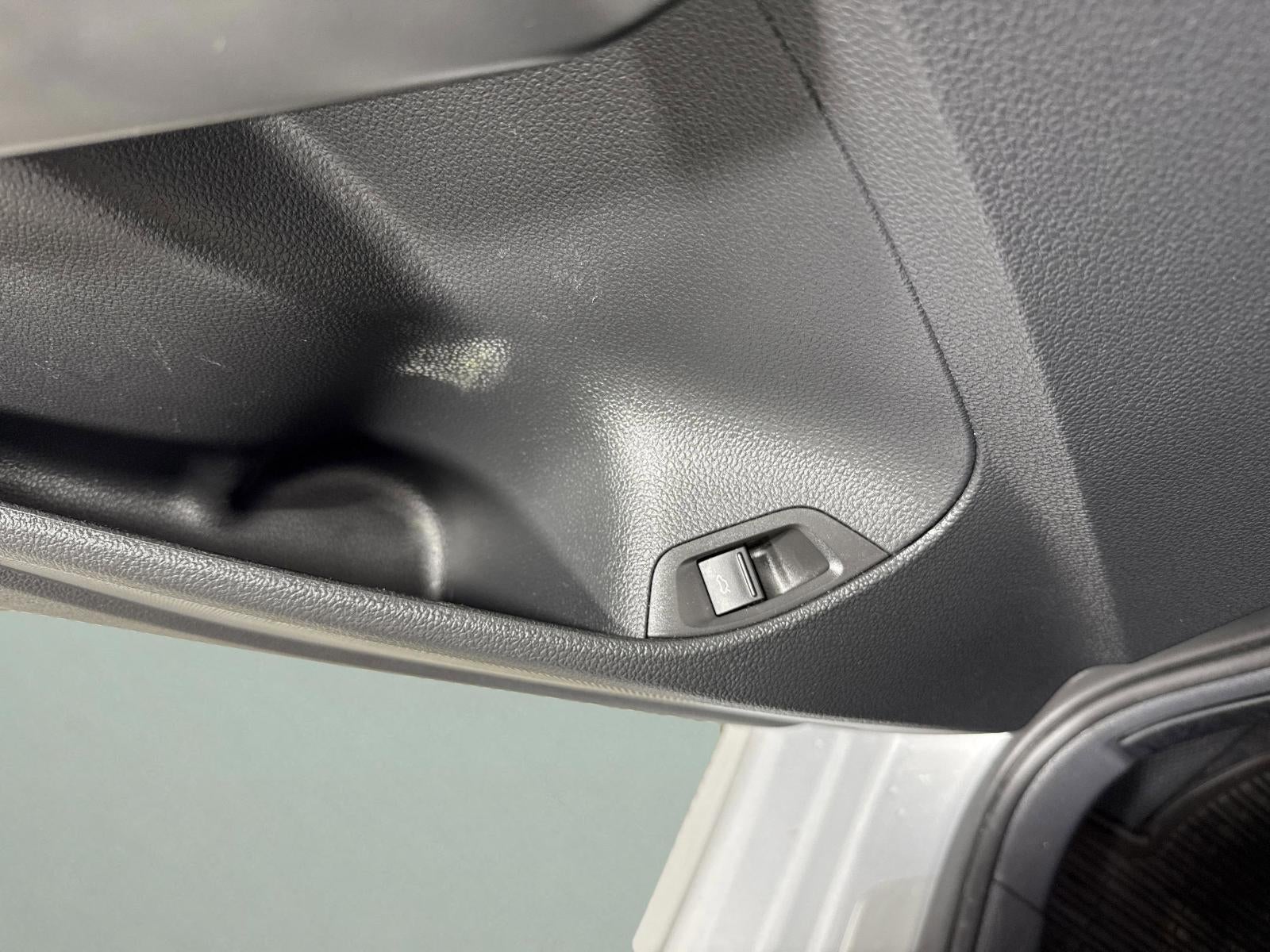 2020 Volkswagen Passat 2.0T R-Line