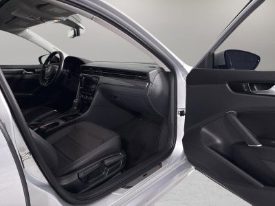 2020 Volkswagen Passat 2.0T R-Line