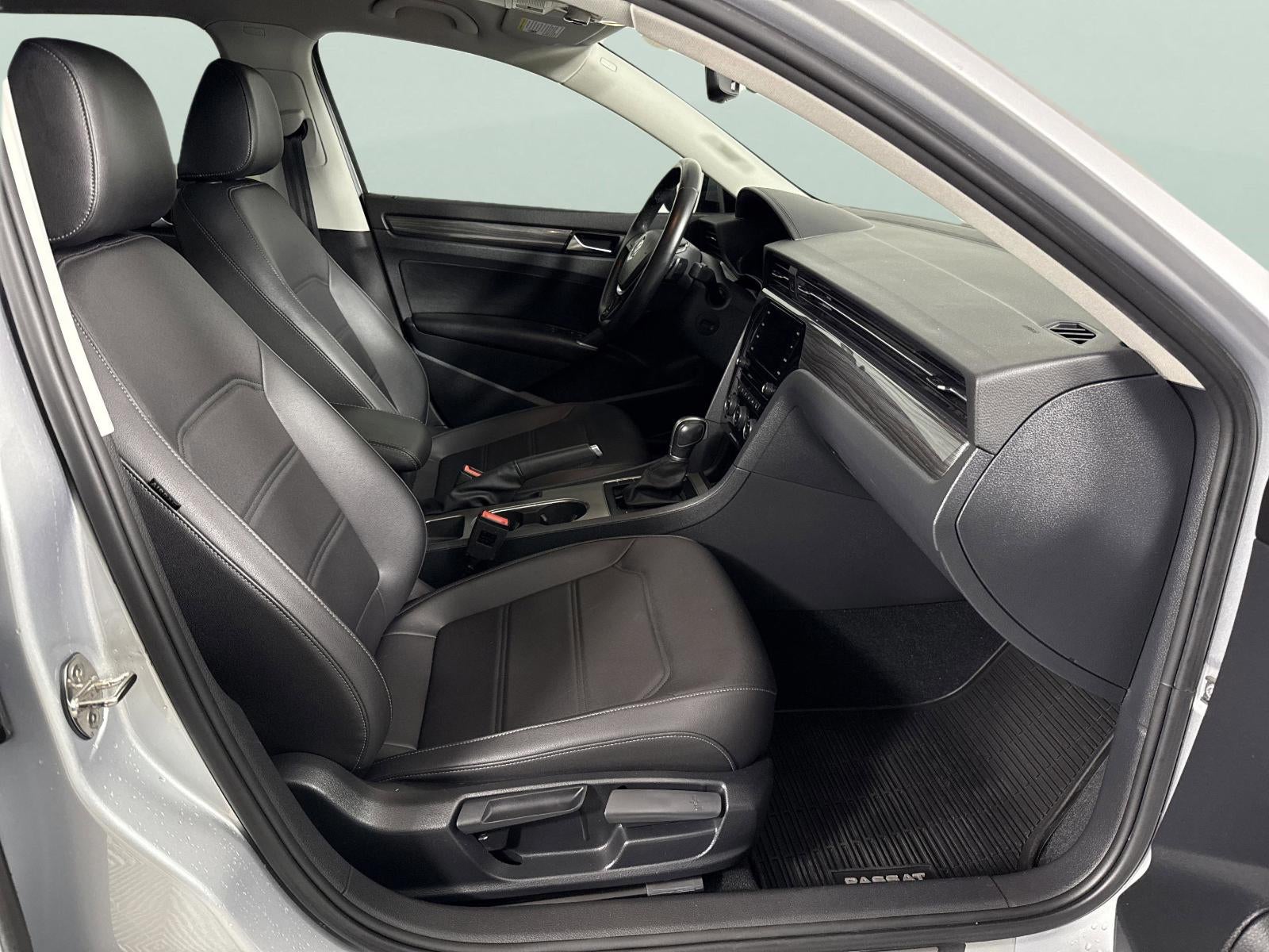 2020 Volkswagen Passat 2.0T R-Line