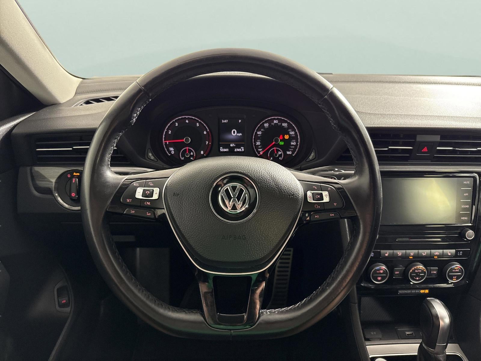 2020 Volkswagen Passat 2.0T R-Line