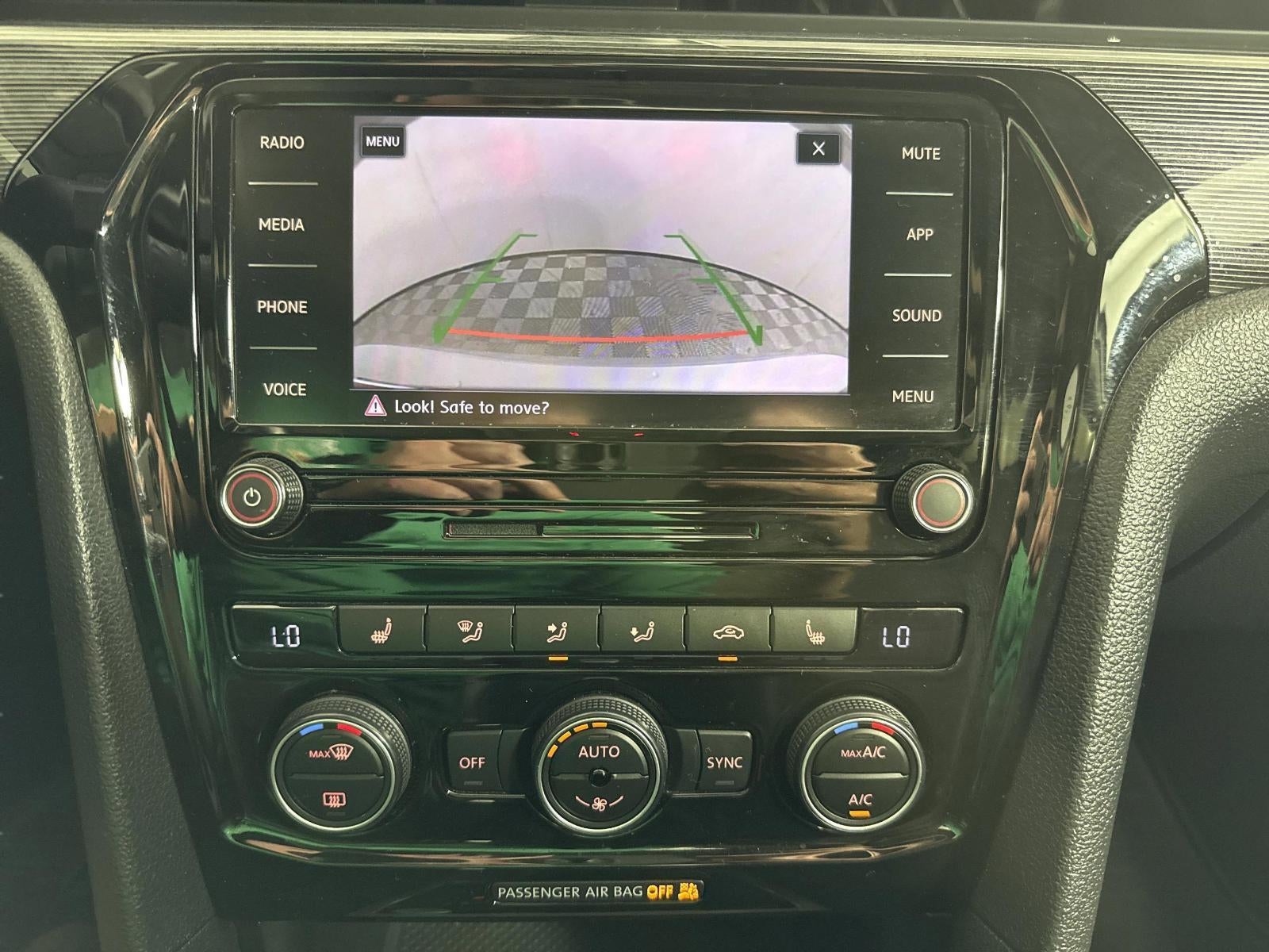 2020 Volkswagen Passat 2.0T R-Line